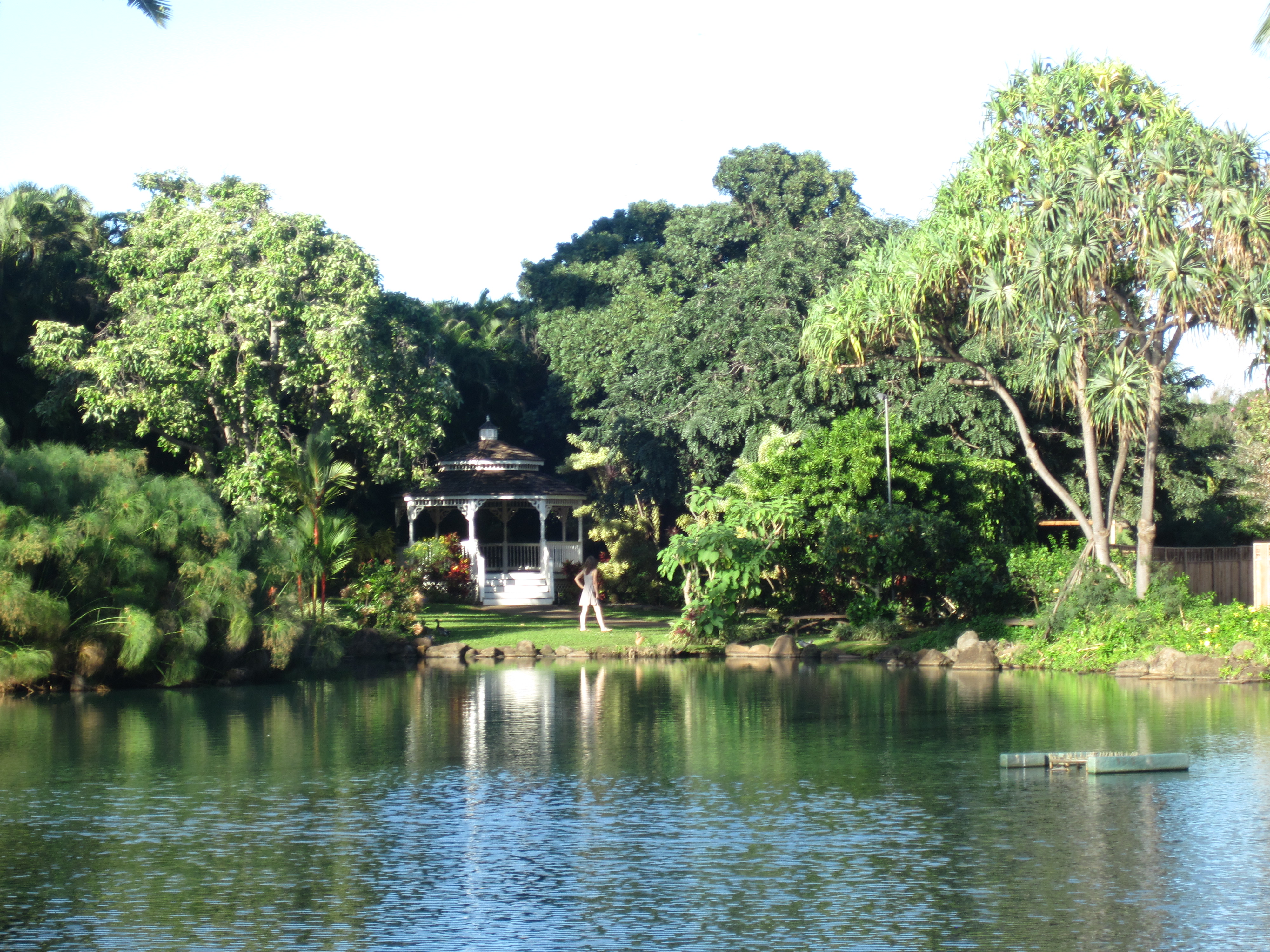 Gazebo & Lagoon, Maui Tropical Plantation